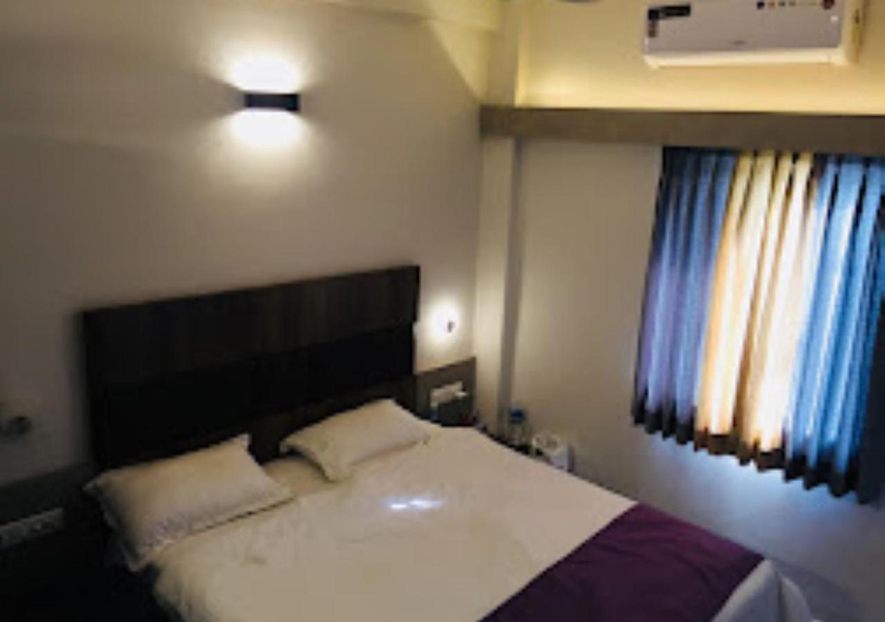 Lotus Lodge Kalmath Kankavali Exterior photo