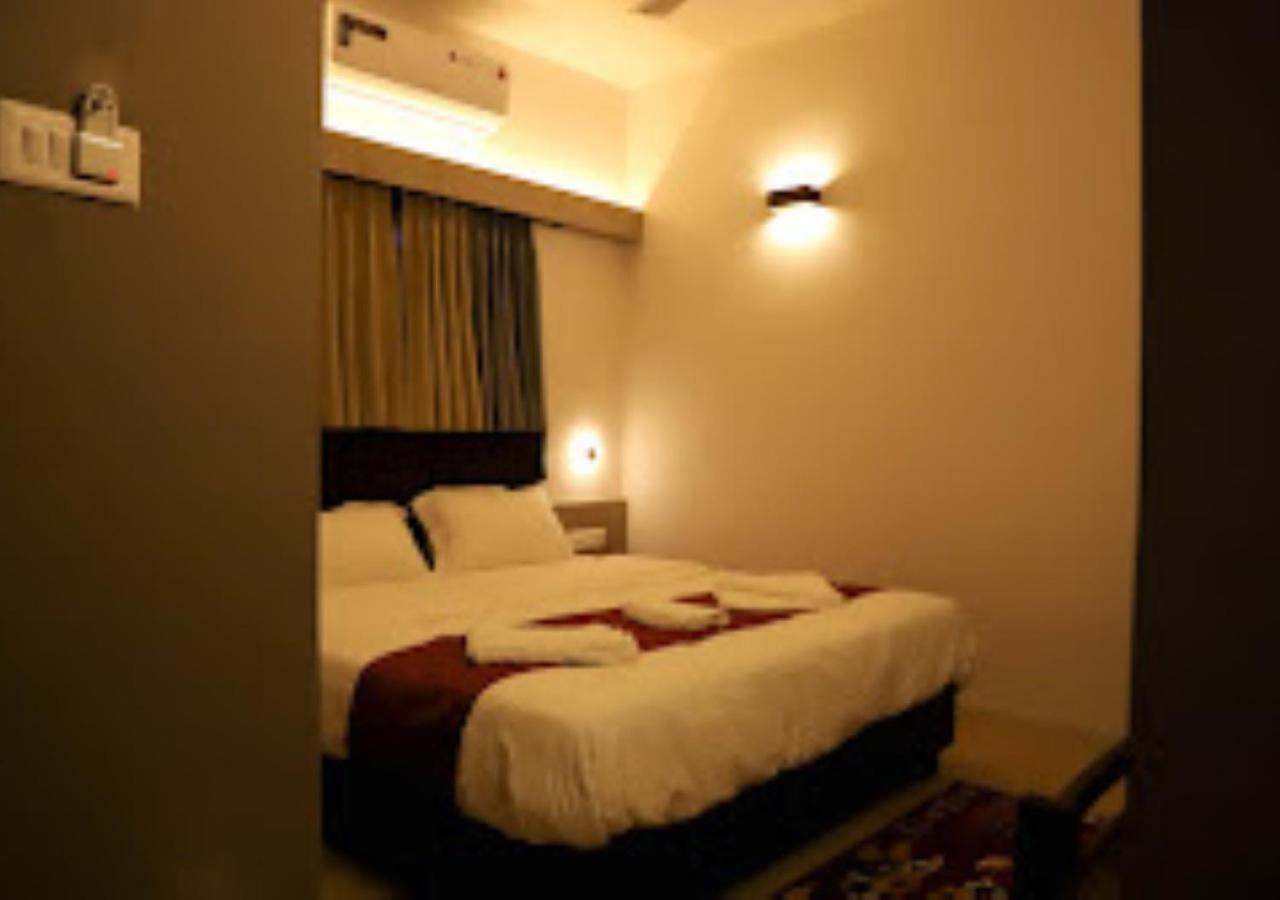 Lotus Lodge Kalmath Kankavali Exterior photo
